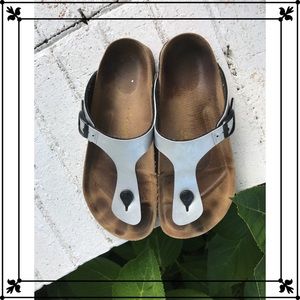 Silver Gizeh Papillio Birkenstocks